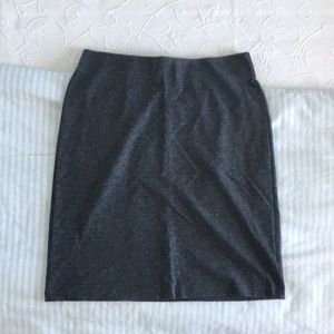 Old Navy charcoal grey stretch pencil skirt